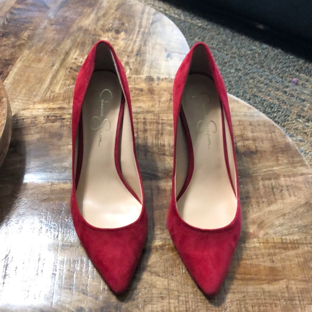 Jessica Simpson Levin Pumps